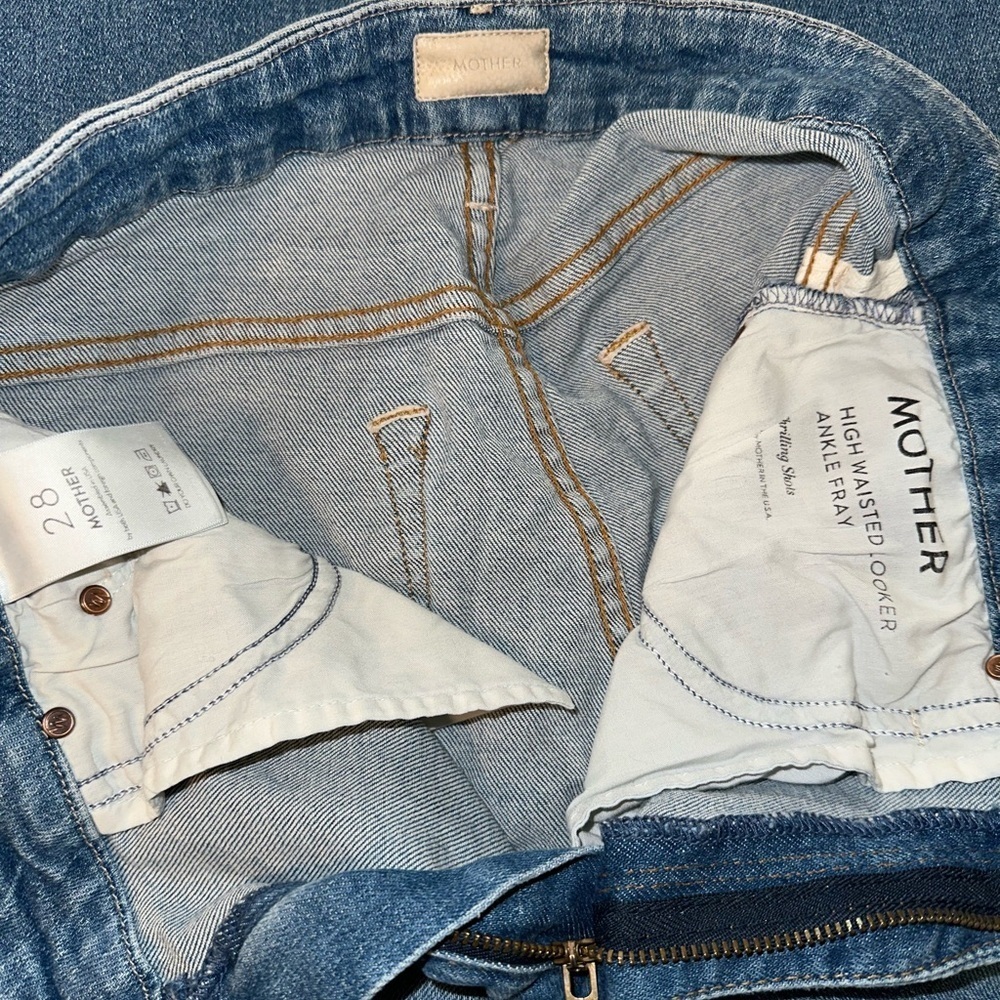 MOTHER high waisted looker ankle fray - Picture 2 of 5